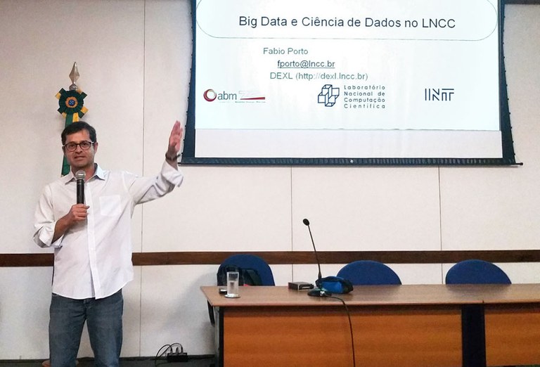 2019-11-07_ABM_BigData_palestra-FabioPorto_foto-justo-davila