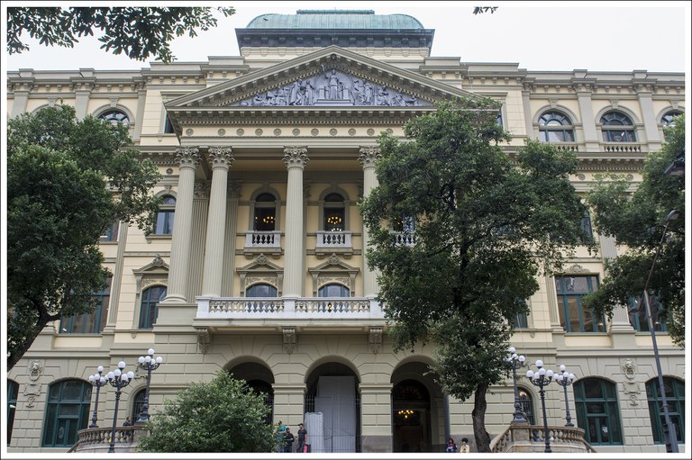 A programação é realizada na Fundação Biblioteca Nacional (foto) e no Paço Imperial. (Foto: Oscar Liberal)