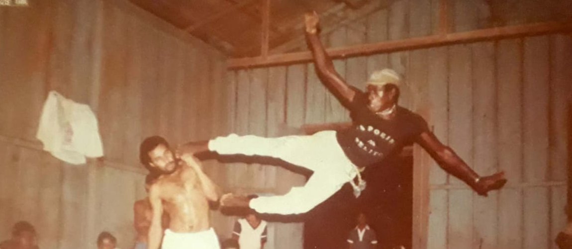 Capoeira Angola: cultura popular e o jogo dos saberes na roda