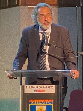 Diretor Leonardo