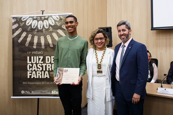 Diego Ribeiro de Souza, vencedor na categoria monografia. (Foto: Mariana Alves/Iphan)