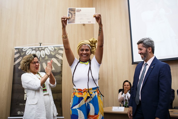 Patrícia Marinho de Carvalho, vencedora na categoria artigo científico. (Foto: Mariana Alves/Iphan)
