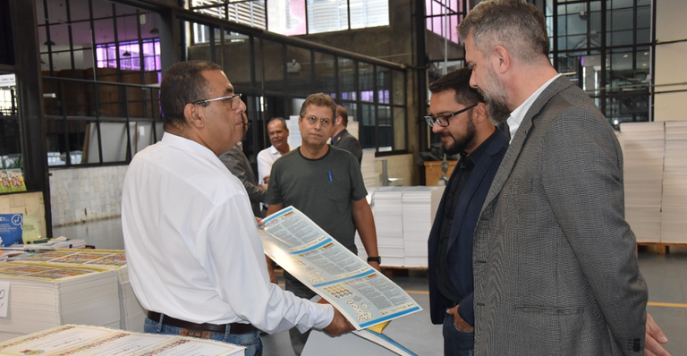 MCom visita Imprensa Nacional