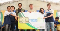 Programa Internet Brasil vai beneficiar 700 mil estudantes de baixa renda