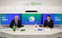 Marcos Pontes recebe embaixador do Japão no Brasil e grava vídeo para amigo astronauta