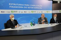 Brasil não pode ficar fora da corrida espacial, afirma ministro