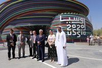 Ministro fala de cooperação durante visita a pavilhões na Expo Dubai