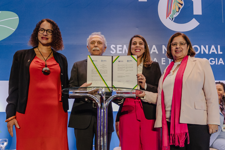 MCTI e CNPq lançam Prêmio Mulheres e Ciência_02.png