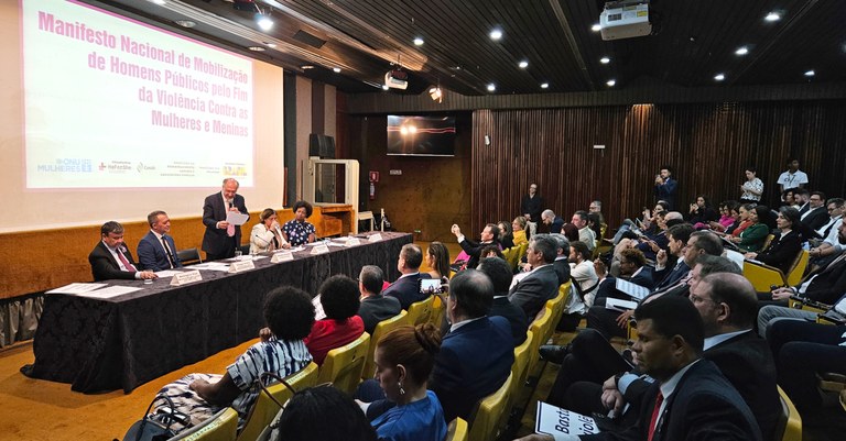 MDA e autoridades federais assinam manifesto pela erradicação da violência contra mulheres e meninas