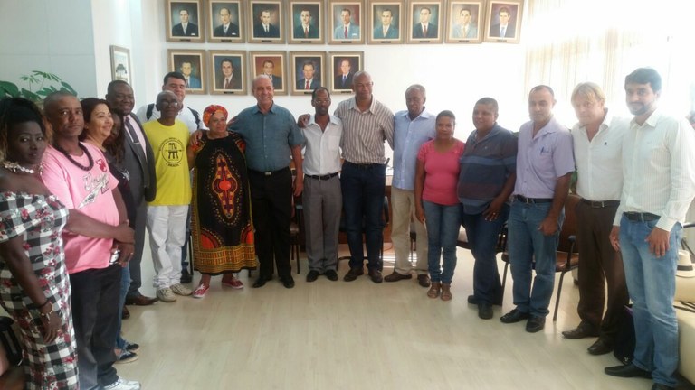 Patos de Minas oficializa assinatura de adesão ao Sinapir