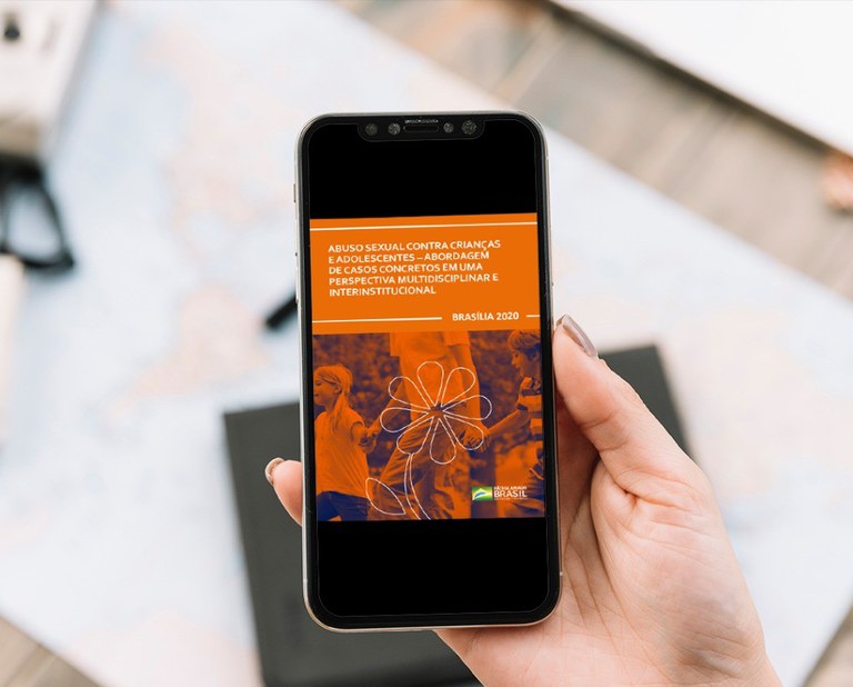 Cartilha aborda a importância de denunciar abuso sexual de crianças e adolescentes