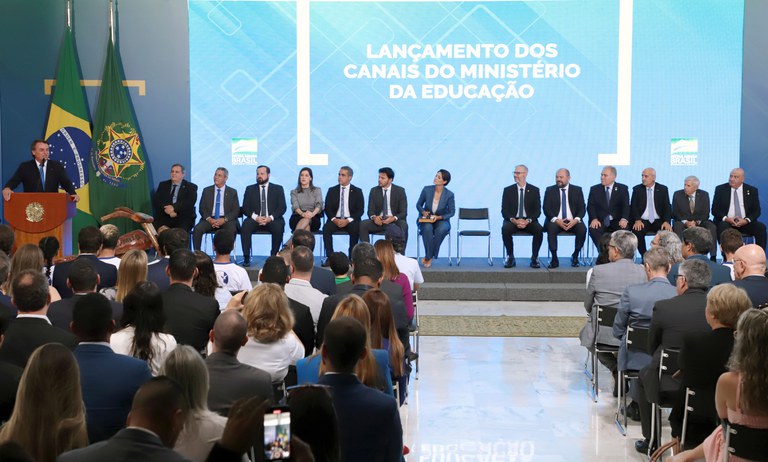 Governo Federal lança o Canal Educação e o Canal Libras