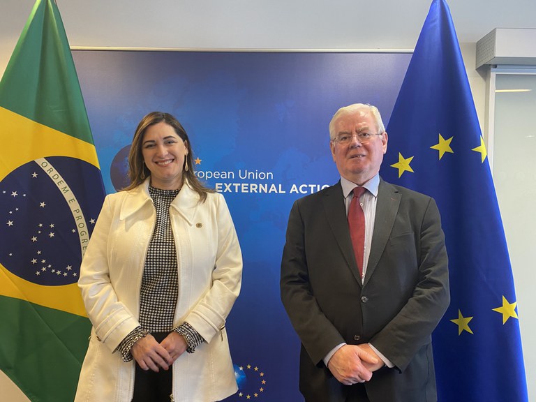 Brasil e União Europeia discutem cooperação internacional no enfrentamento ao abuso infantil on-line