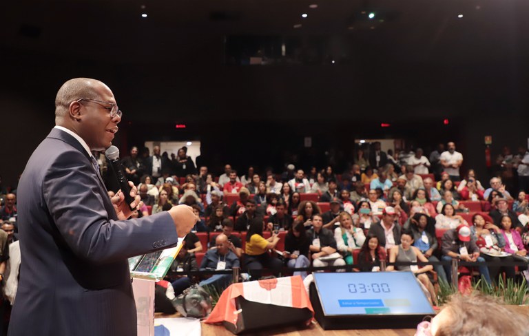 Silvio Almeida defende união entre Direitos Humanos e Orçamento na construção de políticas do Plano Plurianual