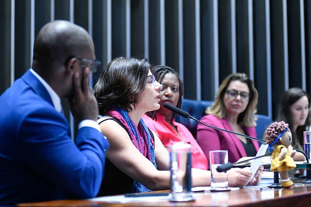 MDHC defende apoio a políticas públicas para pessoas com deficiência em sessão especial no Senado