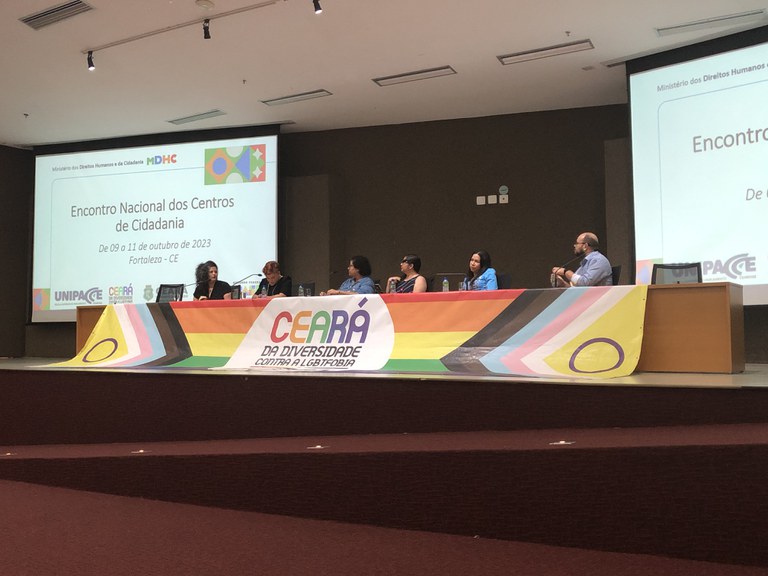 Garantia de acesso a direitos a pessoas LGBTIQIA+ e atendimento humanizado são tema de encontro nacional dos Centros de Cidadania
