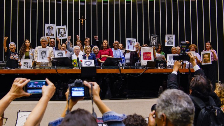 MDHC reforça urgência de reflexão social sobre Direito à Verdade em sessão solene na Câmara