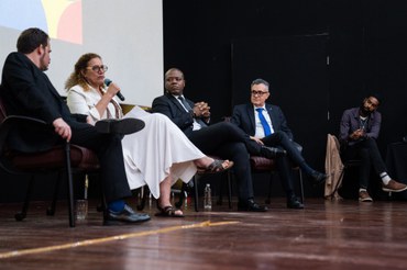 A deputada federal Jandira Feghali em momento de fala (Foto: Gustavo Gloria) 