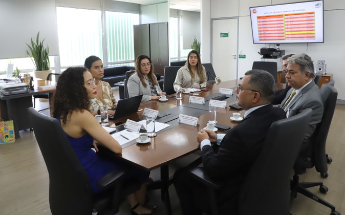 Agenda aconteceu no gabinete da ministra do MDHC substituta, Rita Oliveira (Foto: Clarice Castro - Ascom/MDHC)