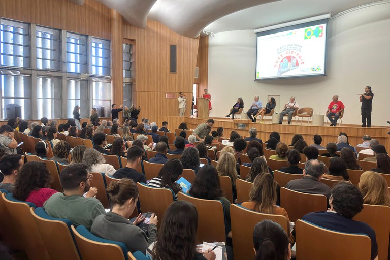 Belo Horizonte adere à iniciativa federal para garantir direitos da população em situação de rua