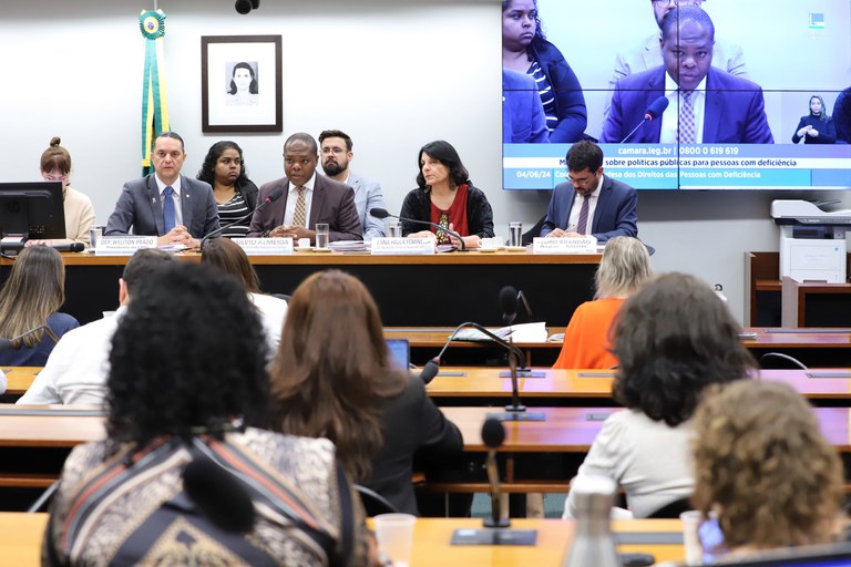 Silvio Almeida reitera compromisso do governo federal com concepção contemporânea de universalidade em direitos humanos