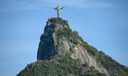 Cristo Redentor ganha projeção alusiva ao Dia Nacional de Combate ao Abuso e Exploração Sexual de Crianças e Adolescentes, no sábado (18)