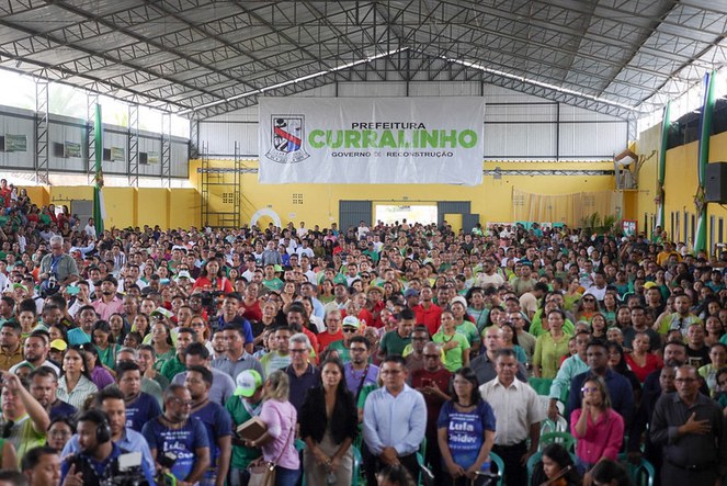 Cerimônia lotou quadra esportiva localizada no município marajoara (Foto: Ana Rosa/MMA)