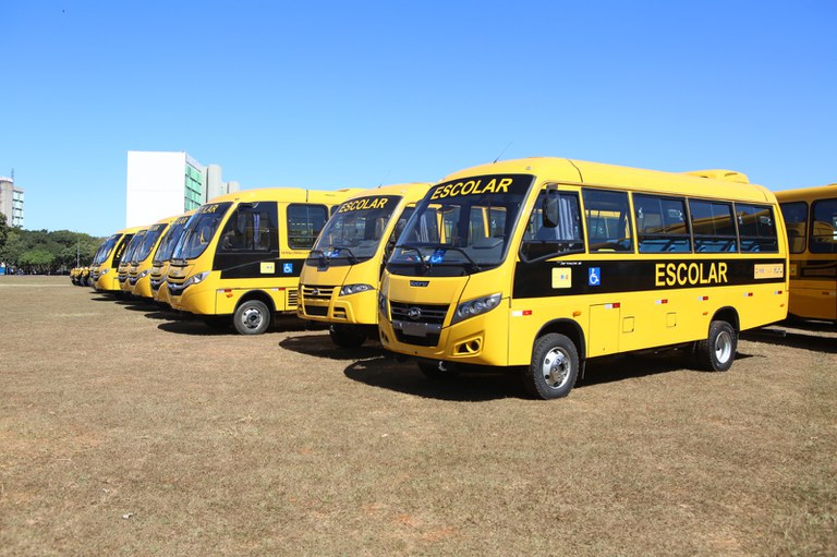 Novo Viver sem Limite: cerca de 1.500 ônibus escolares acessíveis vão garantir inclusão no trajeto às escolas