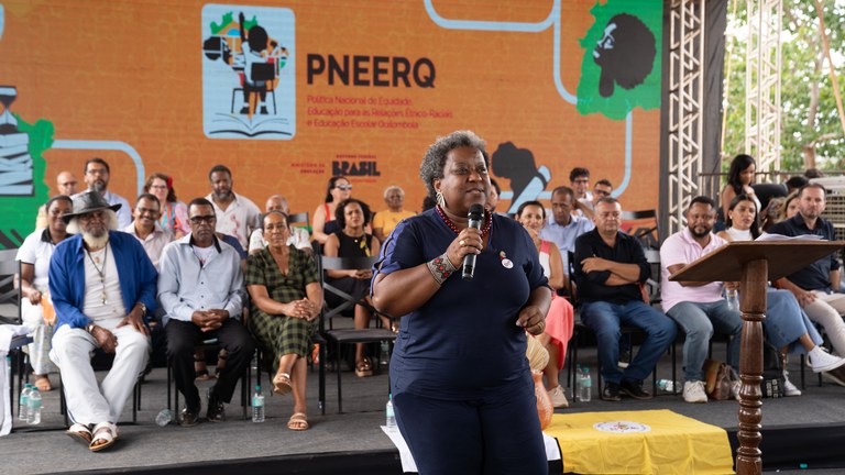 Em MG, ministra Macaé enaltece ciências do povo ao celebrar 100 dias da política de equidade étnico-racial e educação quilombola