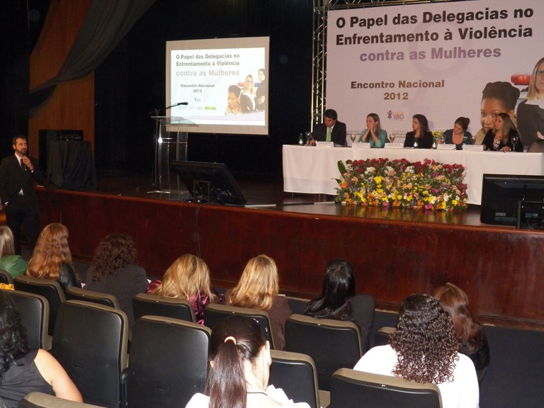 Delegadas e delegados apresentam realidade do sistema de segurança pública Foto: Juliana Camelo/SPM