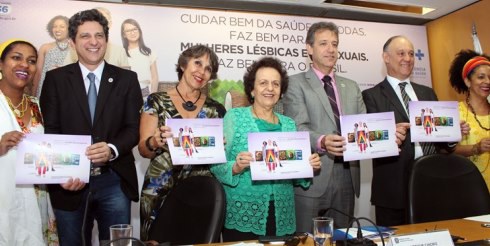 Ministra no lançamento de campanha voltada à saúde de mulheres lésbicas e bissexuais