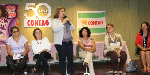 Aparecida Gonçalves fala no lançamento do livro fotográfico Marcha das Margaridas