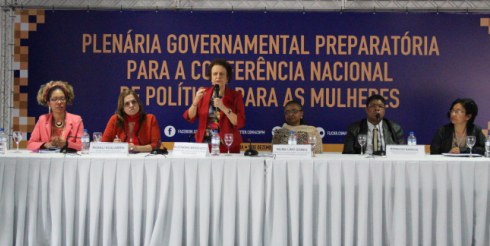  Servidoras e servidores da Administração Federal discutem e apresentam propostas para a 4ª Conferência Nacional para as Mulheres