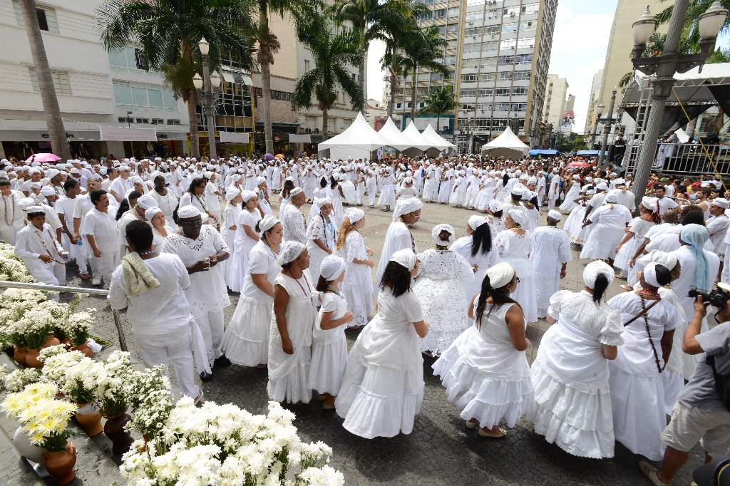 Lavagem-das-escadarias_Catedral_Sabado-de-Aleluia_campinas-06 (1).jpg