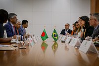 Secretária de Comércio Exterior recebe delegação do Ministério do Comércio de Bangladesh