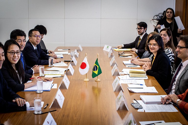 ブラジルと日本、グリーンエネルギー、デジタルトランスフォーメーション、半導体分野でのパートナーシップについて協議