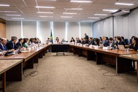 CNDI busca fixar profissionais de nível superior na indústria