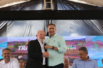 Presidente Lula e o ministro Waldez Góes: combate as desigualdades e uma vida digna à população