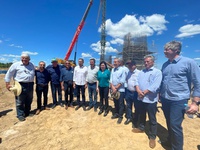Ministros Waldez Góes e Simone Tebet visitam obra de ponte do Projeto Rotas de Integração e Desenvolvimento Sul-Americano