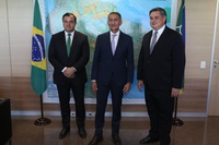 Waldez Góes discute cooperação com o Paraguai e recebe parlamentares de Acre e Rio Grande do Sul