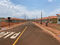 Na cidade de Ituiutaba, em Minas Gerais, 361 famílias de baixa renda recebem a casa própria