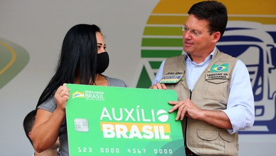 17022022_auxilio_brasil.jpg