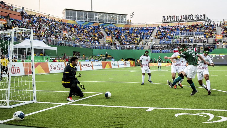 Futebol de 5: Conheça o esporte paralímpico e saiba como jogar!