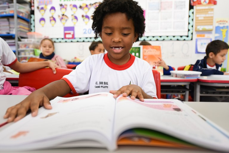 MEC oferece curso grátis de inglês para professores