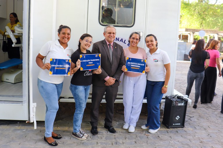 EDUCAÇÃO PROFISSIONAL E TECNOLÓGICA