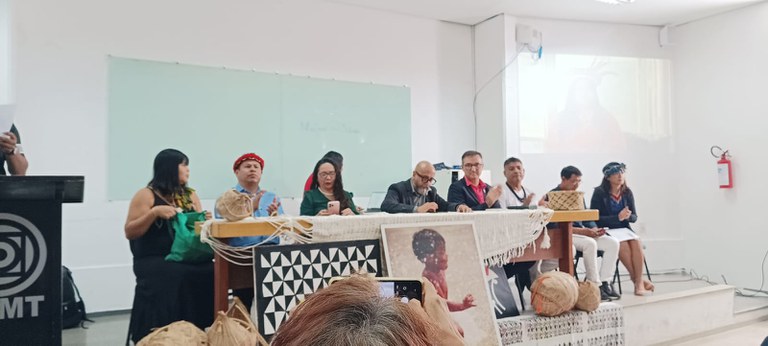 Seminário indígena MT.jpg