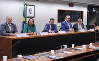 Novo marco regulatório para EaD é debatido na Câmara