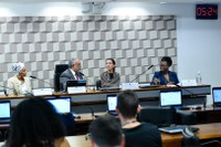 MEC discute cotas étnico-raciais no Senado