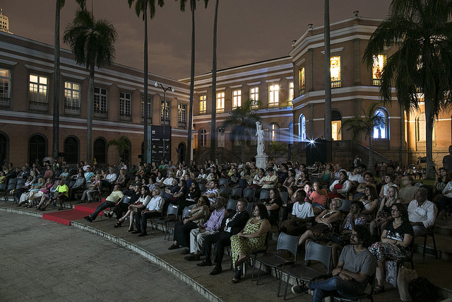 Arquivo em cartaz