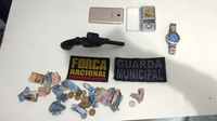 Força Nacional de Segurança Pública apreende armas em Aracaju (SE)